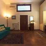 Toberto Apartment